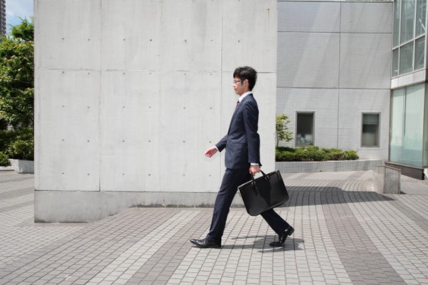 通勤時間や出張の移動時間